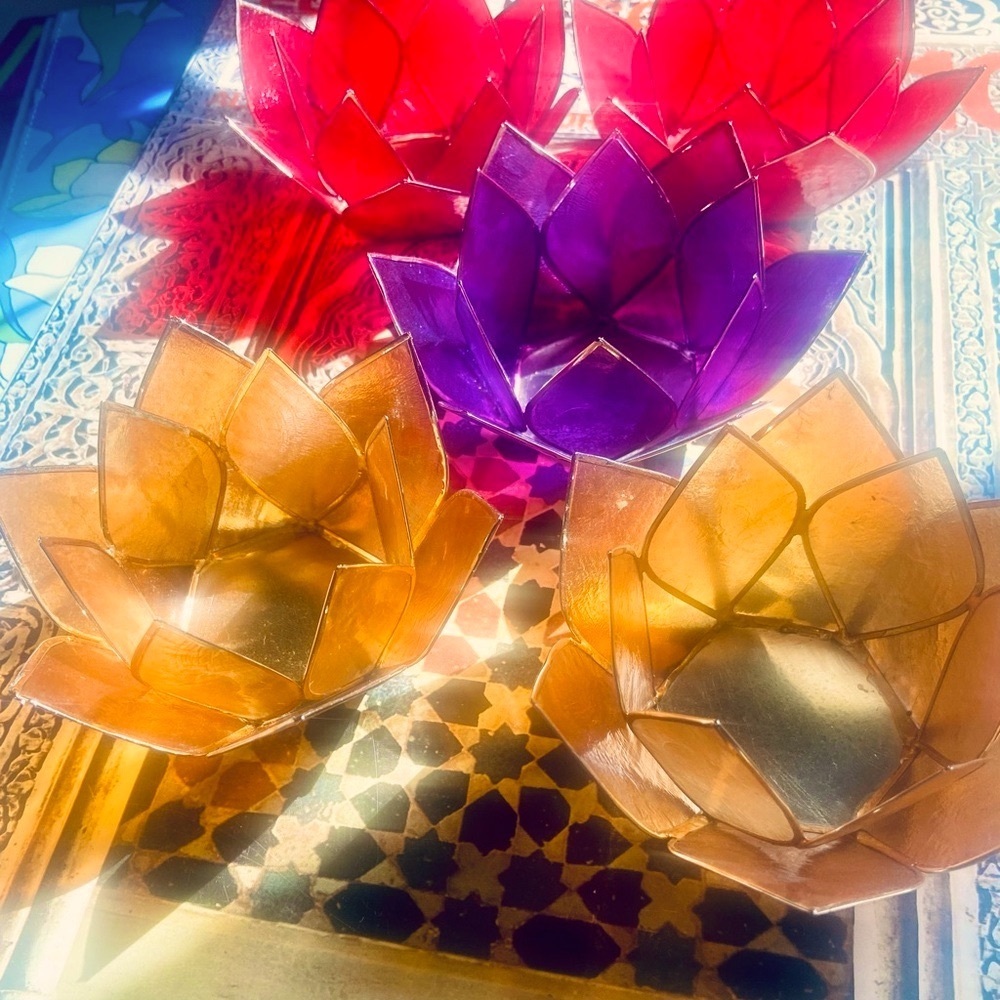 Lotus tea light holders